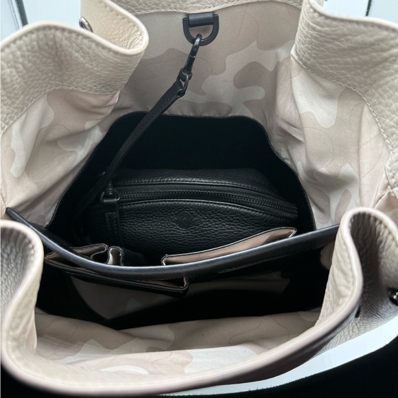 Dagne Dover Ava Bone Onyx Leather Bucket Bag W/camo
Lining - Picture 3 of 9